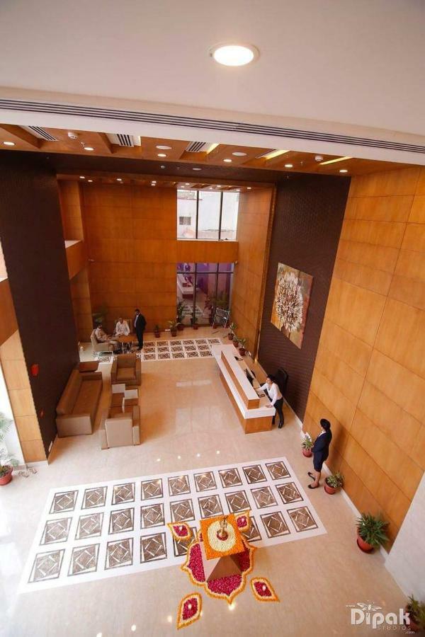Hotel Delite Grand Faridabad Exterior photo