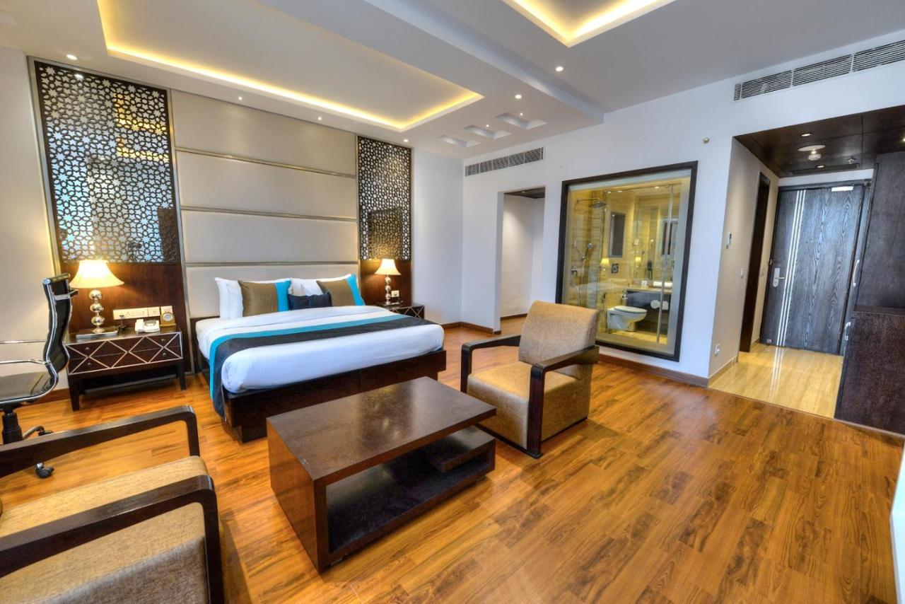 Hotel Delite Grand Faridabad Exterior photo