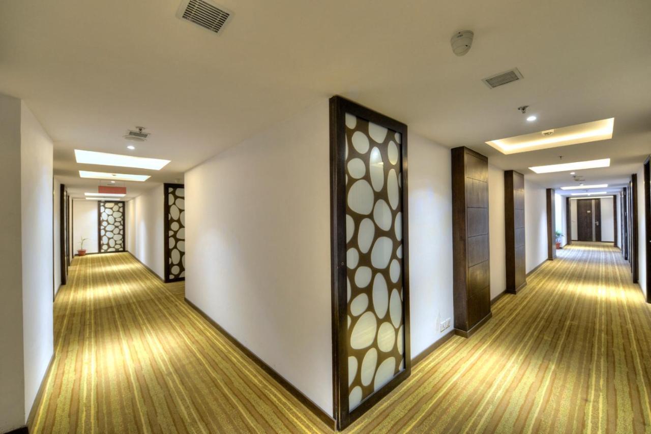 Hotel Delite Grand Faridabad Exterior photo